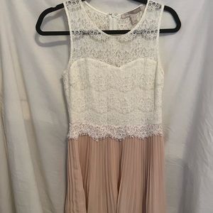Beautiful lace detail dress